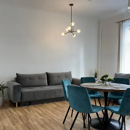 Families & Groups 3 Bedrooms Free Parking Apartman *