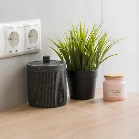 Families & Groups 3 Bedrooms Free Parking *