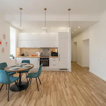 Families & Groups 3 Bedrooms Free Parking * Riga
