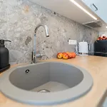 Families & Groups 3 Bedrooms Free Parking Διαμέρισμα *